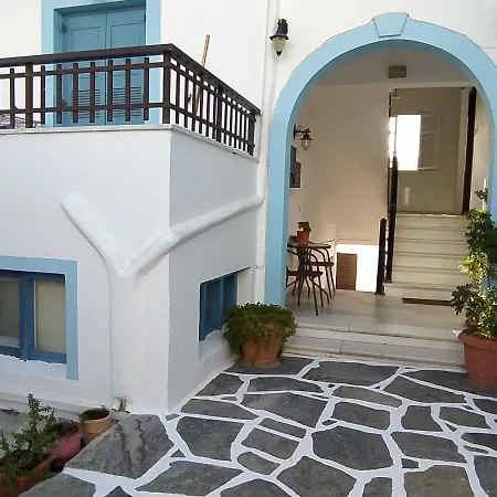 White In Naxos Town * Naxos City