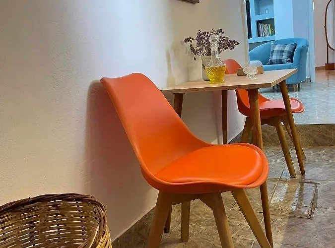 شقة White In Naxos Town *