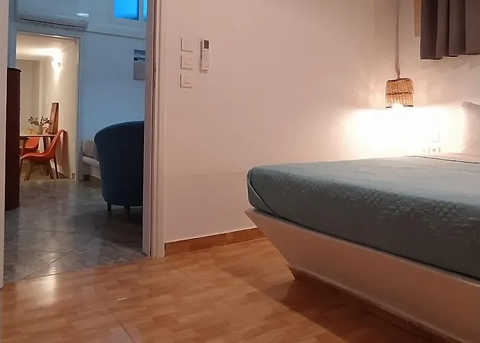 شقة White In Naxos Town