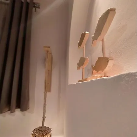 White In Naxos Town Апартаменты *