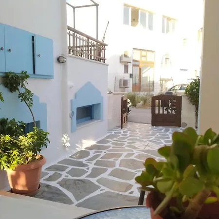 White In Naxos Town Apartamento *