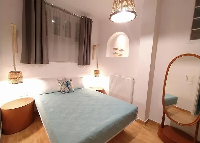 White In Naxos Town * Naxos City